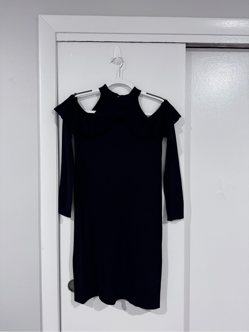 ALI & JAY Black Cold-Shoulder Ruffle Long Sleeve Dress